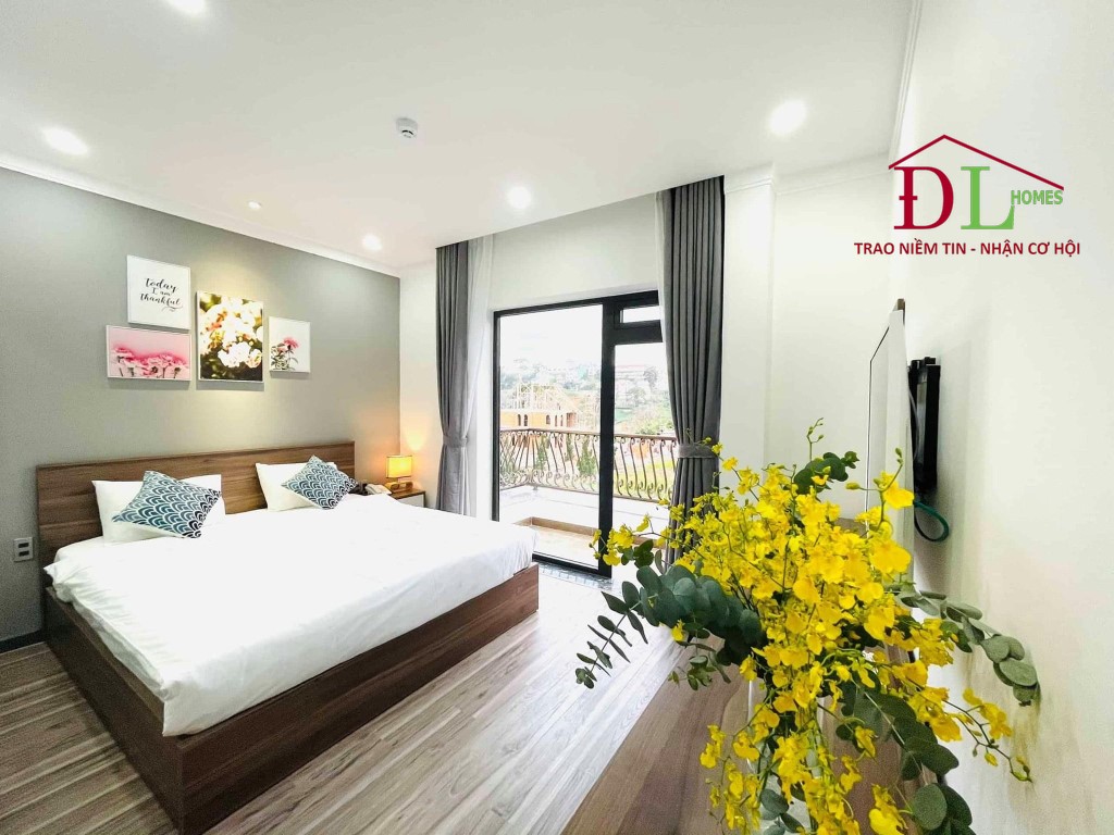Bán khách sạn mới Ba Tháng Tư Đà Lạt 402m2 phong cách Châu Âu