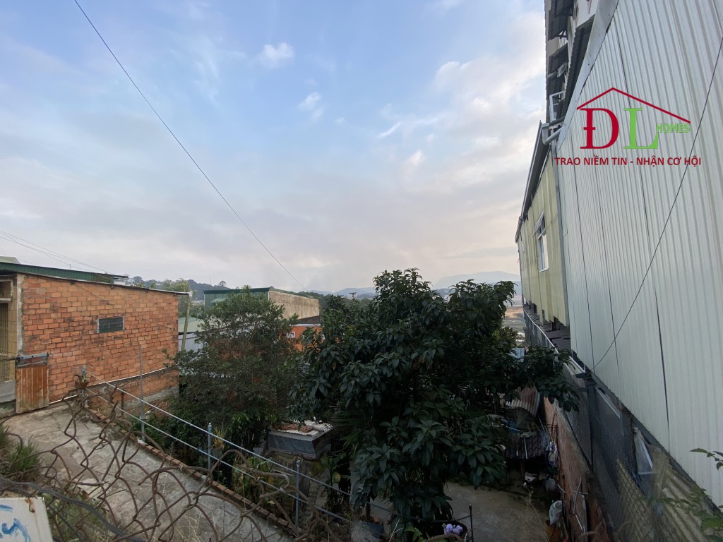 Bán đất  mặt tiền Huyền Trân Công Chúa Đà Lạt 281m2 thích hợp kinh doanh.