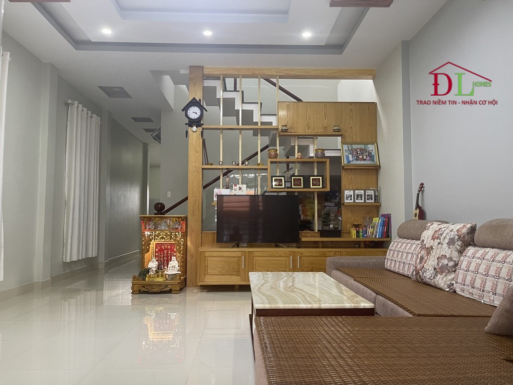 HẠ GIÁ Bán nhà Nguyễn Trung Trực P4 Đà Lạt 130m2 thích hợp nghĩ dưỡng.