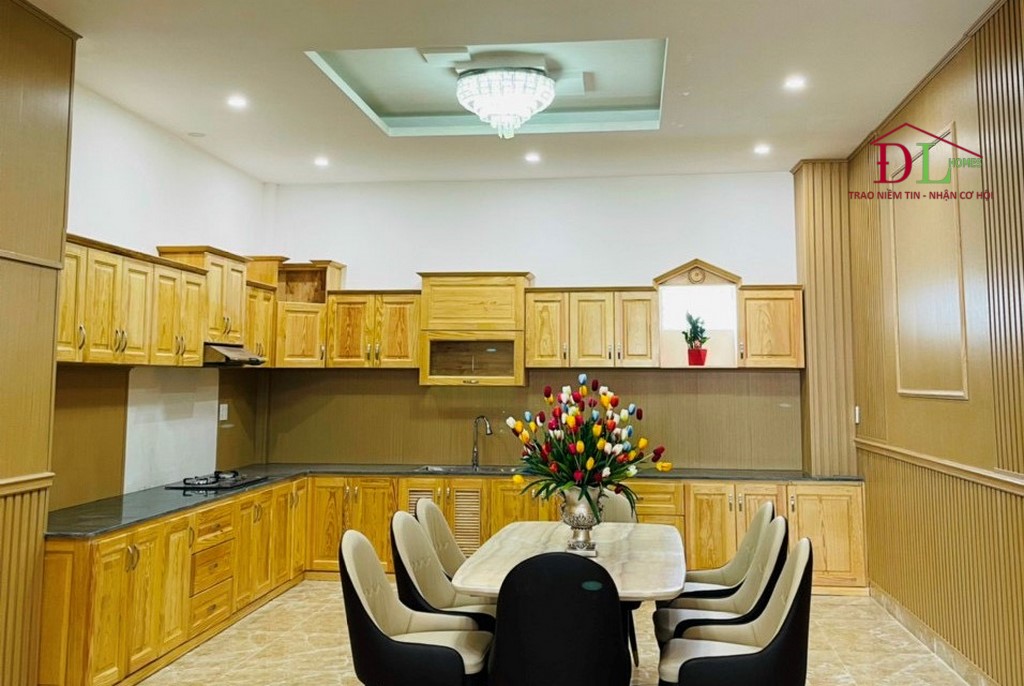 Bán khách sạn KQH Trần Lê p4 Đà Lạt 97m2 kinh doanh tốt