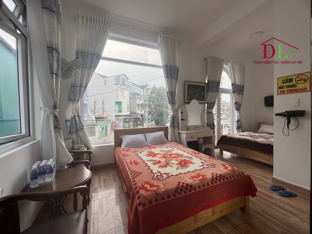 Bán khách sạn mặt tiền Tô Hiến Thành phường 3 Đà Lạt 280m2