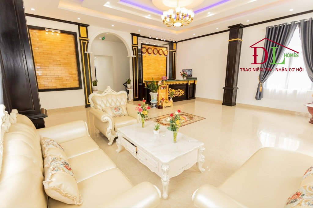 Bán khách sạn mặt tiền Tô Hiến Thành P3 Đà Lạt 369m2